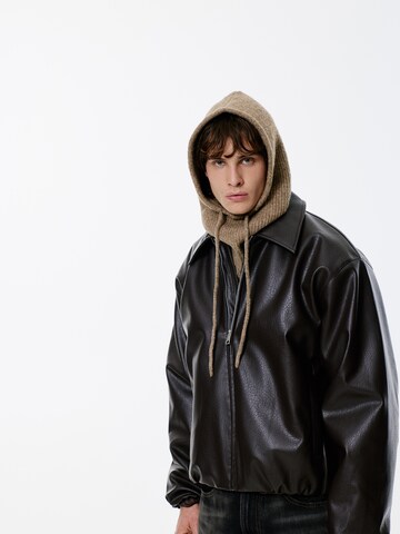 Pull&Bear Mütze in Braun