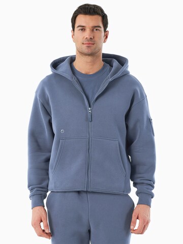 Organication Sweatjacke in Blau