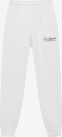 Pull&Bear Normalny krój Spodnie w kolorze biały: przód