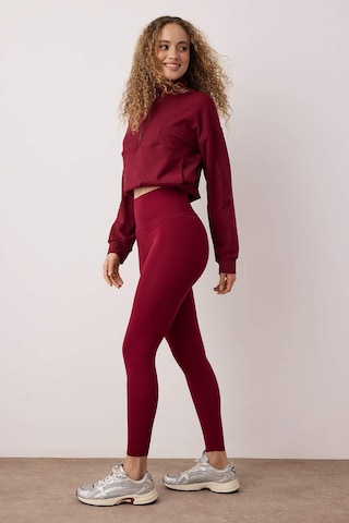 Trendyol - Skinny Leggings en rojo