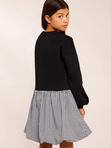 Lipsy - Vestido en negro
