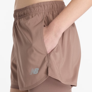 new balance Szabványos Sportnadrágok 'Essentials' - barna
