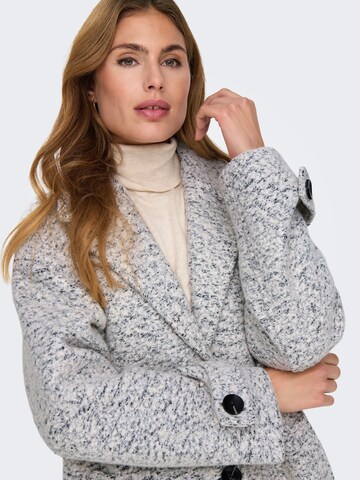 Manteau mi-saison 'ONLSOPHIA' ONLY en blanc