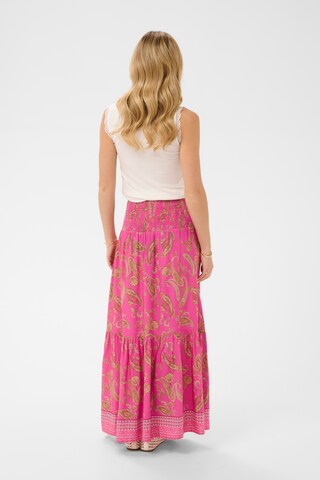 Cream Rock in Pink