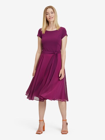 Vera Mont Cocktail Dress in Pink: front