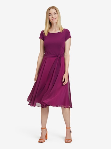 Vera Mont Cocktail Dress in Pink: front