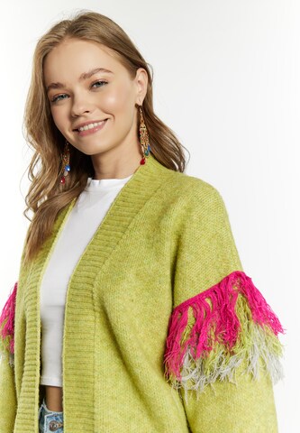 Geacă tricotată 'Hoona' de la IZIA pe verde