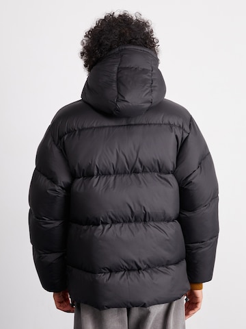Carhartt WIP Vinterjakke 'Toronto' i sort