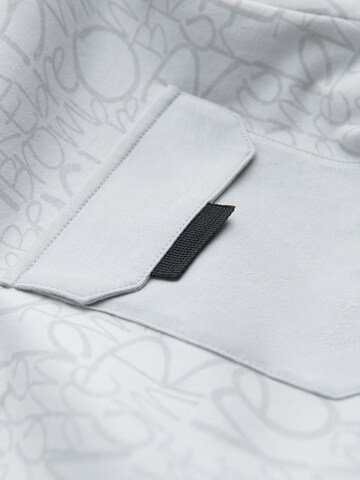 T-Shirt Ombre en blanc