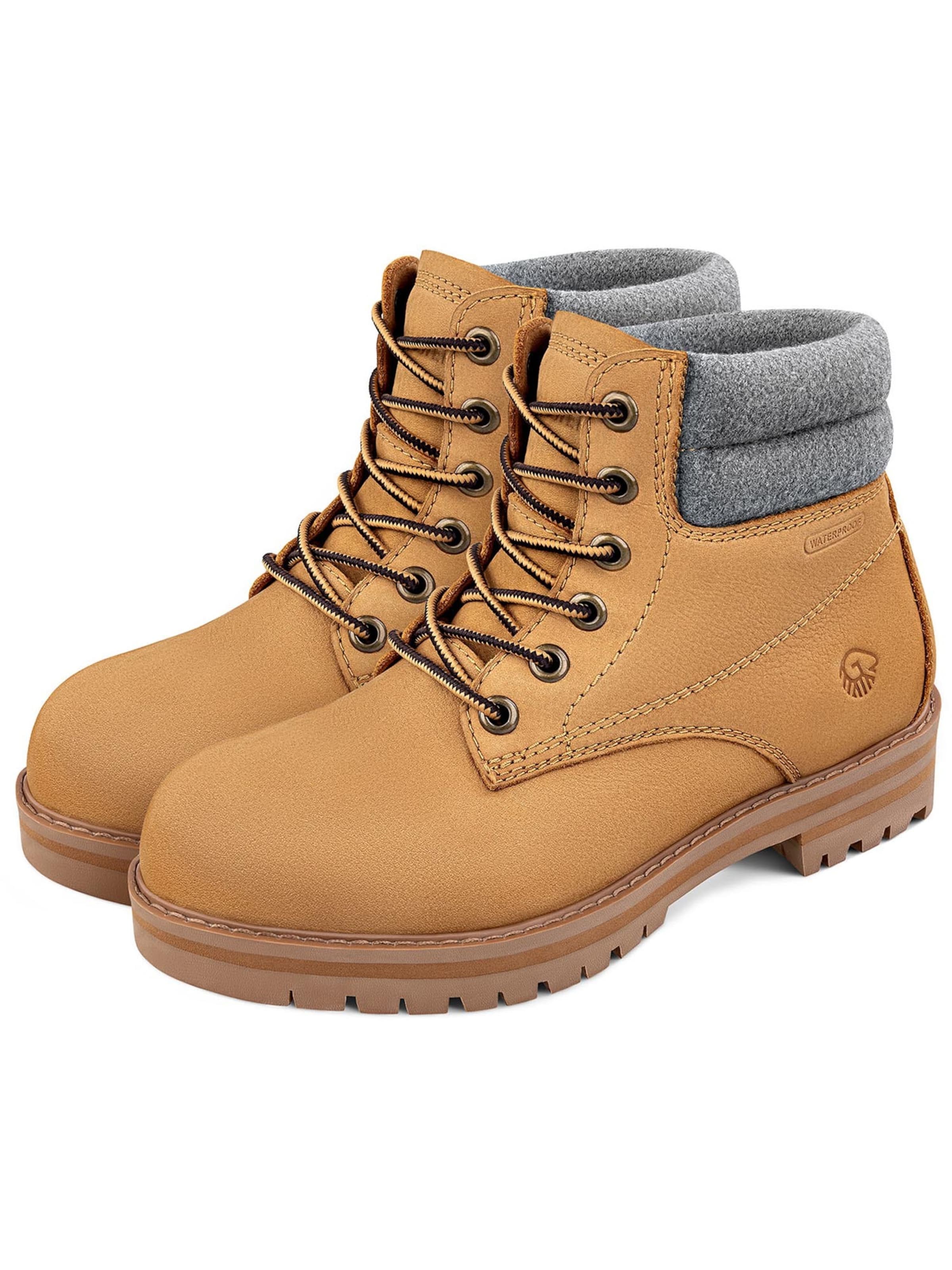 GIESSWEIN Boots in Brown