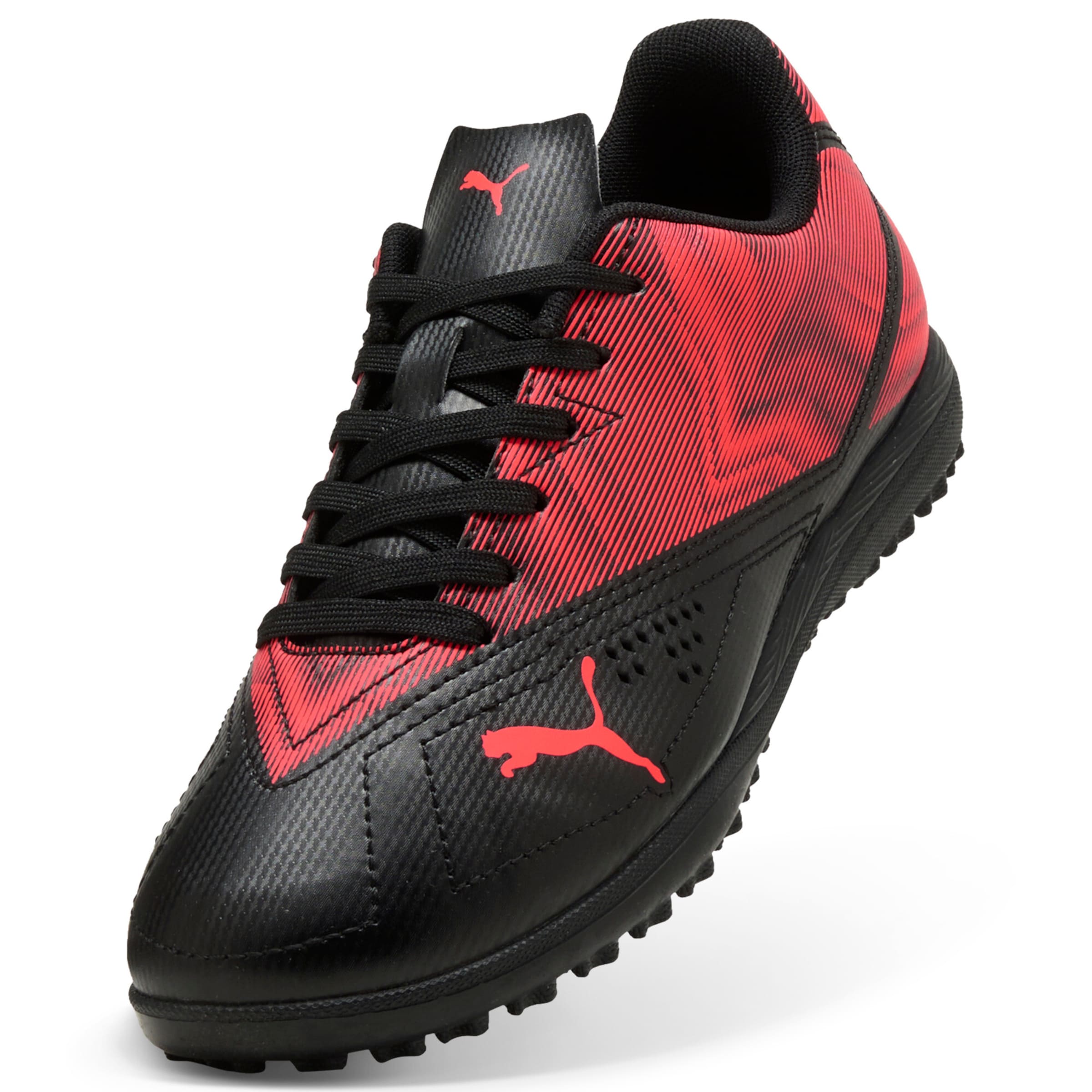 PUMA Fußballschuh in Schwarz: Vorderseite