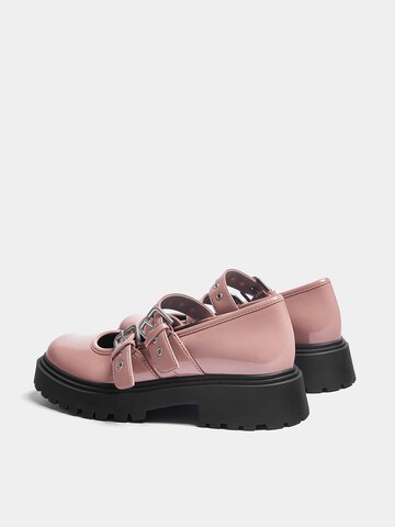 Papuci de casă de la Pull&Bear pe roz