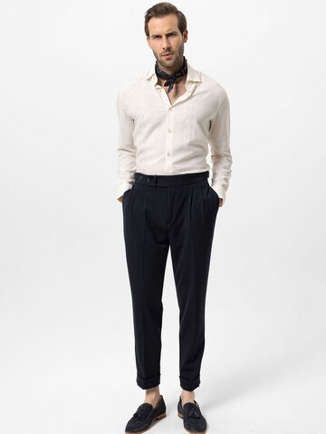 Antioch Regular Pleat-front trousers in Blue
