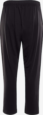 Effilé Pantalon de sport 'HP302' Winshape en noir