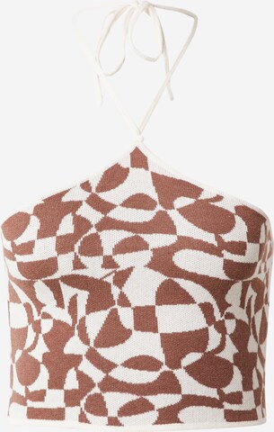 Monki Knitted Top in Brown: front