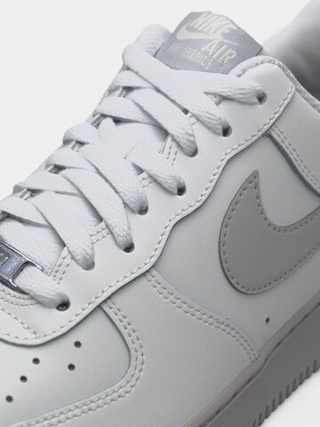 Nike Sportswear Sneaker 'Air Force 1 '07' in Weiß