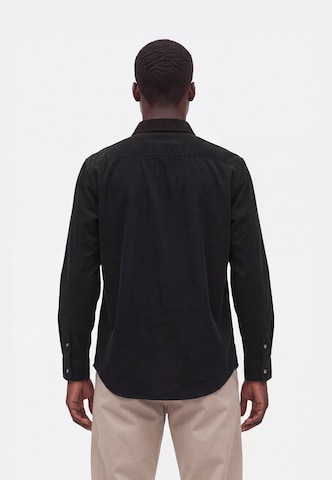 GUESS Regular fit Риза в черно: отзад