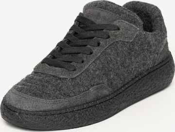Gottstein Sneakers in Black: front