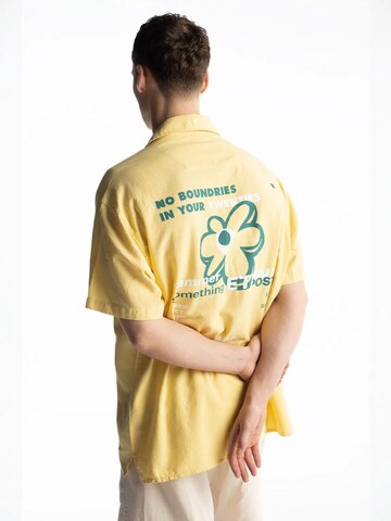 Giesto - Regular Fit Camisa em amarelo