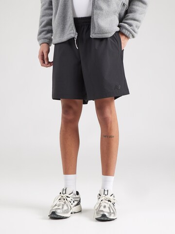 new balance Loosefit Broek in Zwart: voorkant