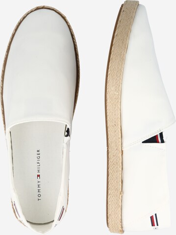 TOMMY HILFIGER Espadrillo värissä valkoinen