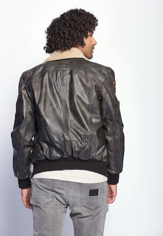 MUSTANG Between-Season Jacket 'Karlstad' in Black