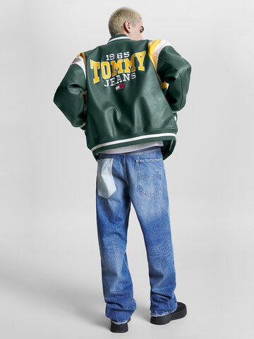 Tommy Jeans Tussenjas in Groen