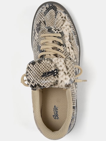 Baskets basses Pull&Bear en gris