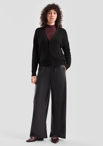 QS Strickjacke in Schwarz