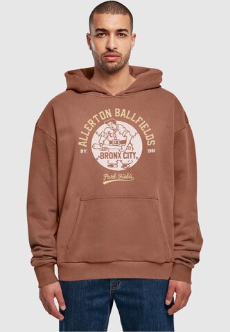 Merchcode Sweatshirt 'Park Fields - Bronx' in Braun: predná strana