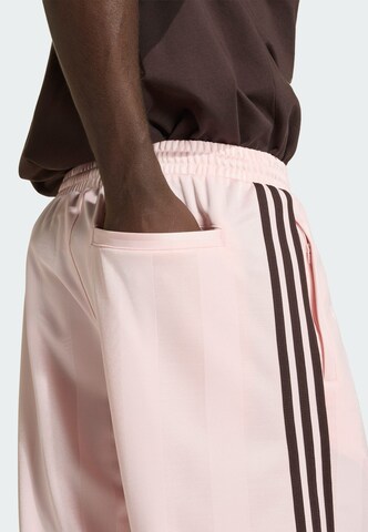 ADIDAS ORIGINALS Loosefit Sportbroek in Roze