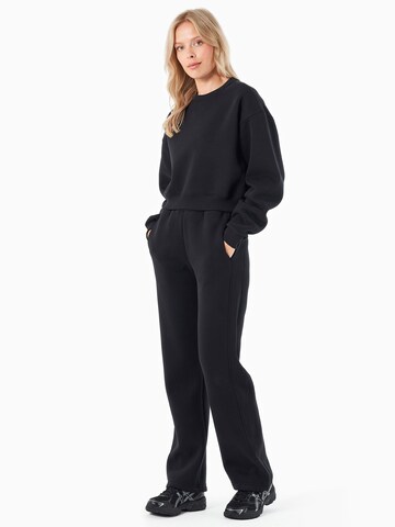 Organication Sweatshirt in Schwarz