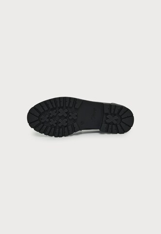 Chaussure basse s.Oliver en gris