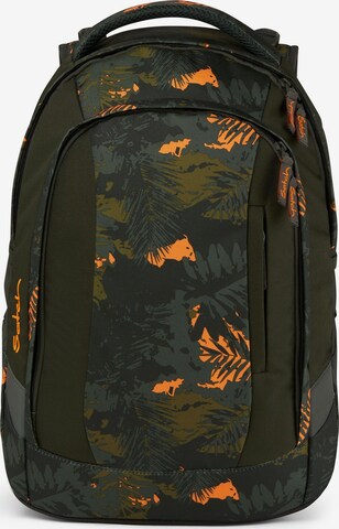 Satch Backpack 'Sleek' in Green: front