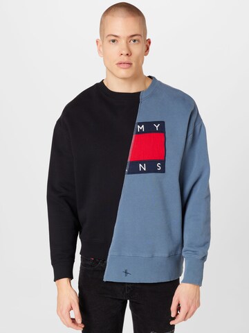 Tommy Jeans Sweatshirt in Black: front