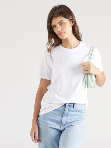 PIECES - Camiseta 'FAST' en blanco: frente