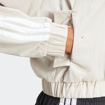ADIDAS SPORTSWEAR Sportjacka 'Essentials' i vit