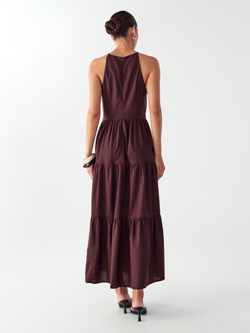Willa - Vestido 'Aquila' en marrón: atrás