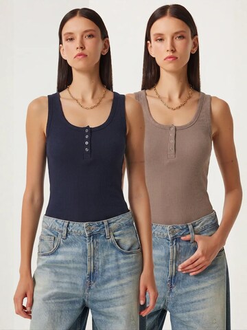 Happiness İstanbul Top 'Camis' – béžová: přední strana