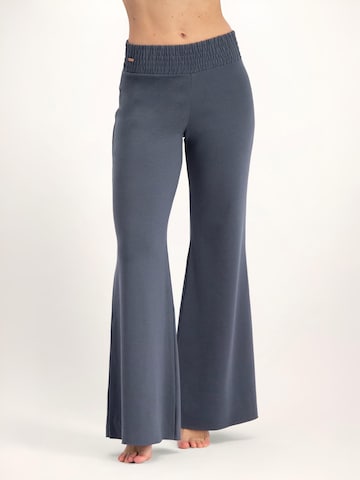 Urban Goddess Yoga & Activewear Wide leg Workout Pants 'Flow Yoga' in Grey: front