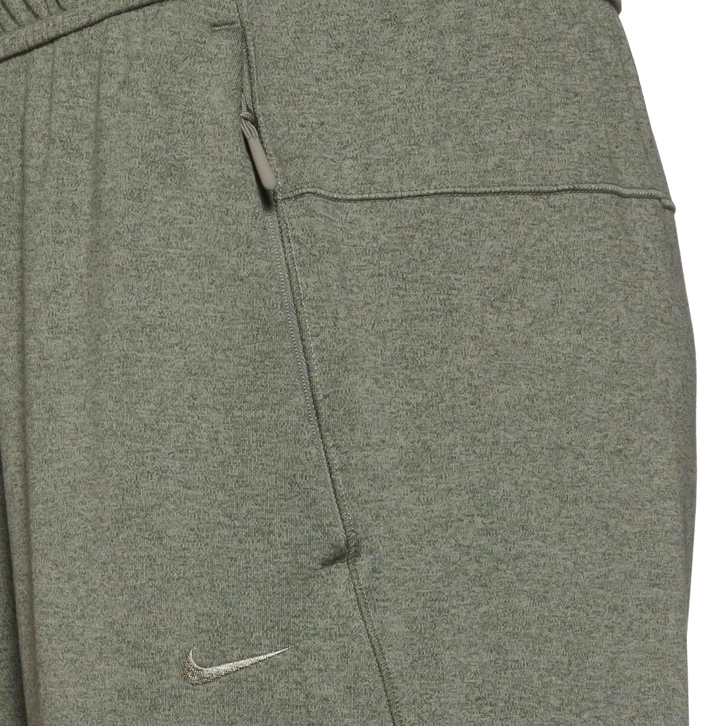 NIKE Tapered Workout Pants in Green