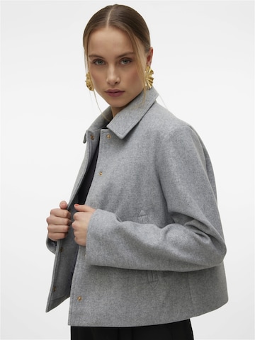 VERO MODA - Chaqueta de entretiempo 'VMFORTUNESOFIA' en gris