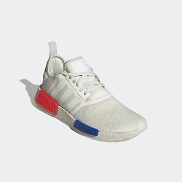 ADIDAS ORIGINALS Sneakers 'NMD R1' in White