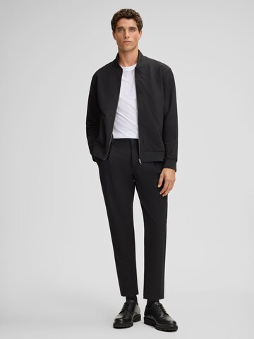 Regular Pantalon à plis ' Lui ' STRELLSON en noir