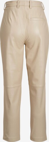 JJXX Tapered Pleat-front trousers 'ADDIE' in Brown