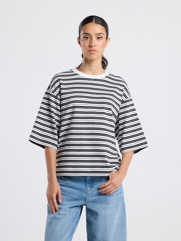 T-shirt America Today en noir : devant