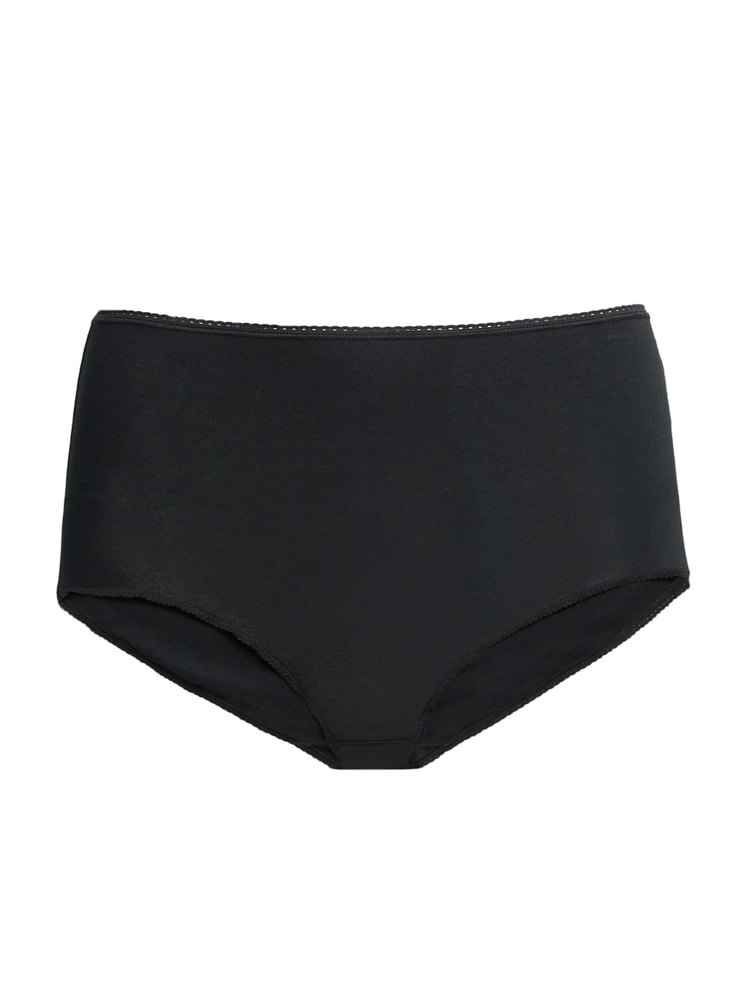 Marks & Spencer Boyshorts in Black: front