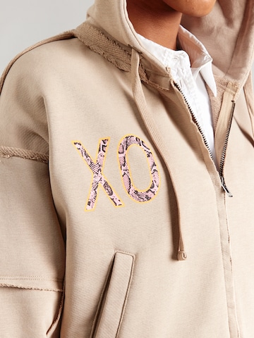 Veste de survêtement 'XO' miss goodlife en beige