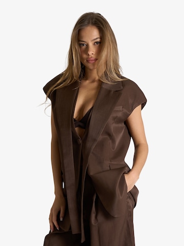 Gilet di Jijil in marrone: frontale
