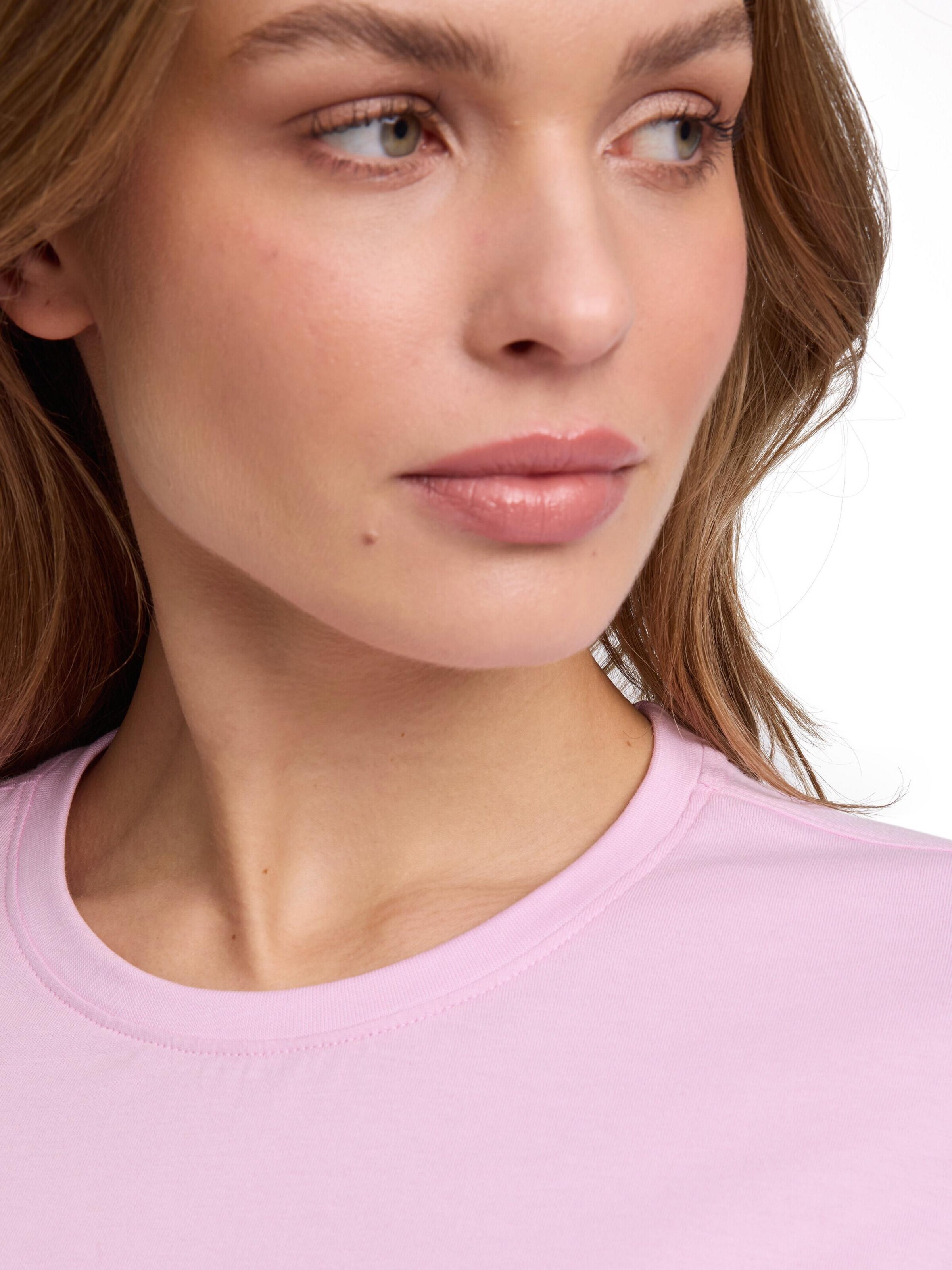 FALKE Shirt 'Essential'‌‌‌ in Pink